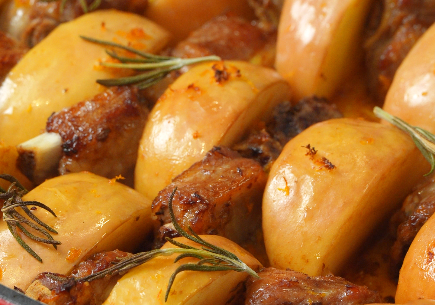 Apple-Baked BBQ Pork Ribs
